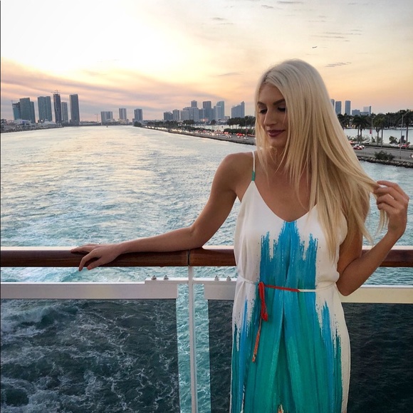 Meet your Posher, Allison - Picture 5 of 5